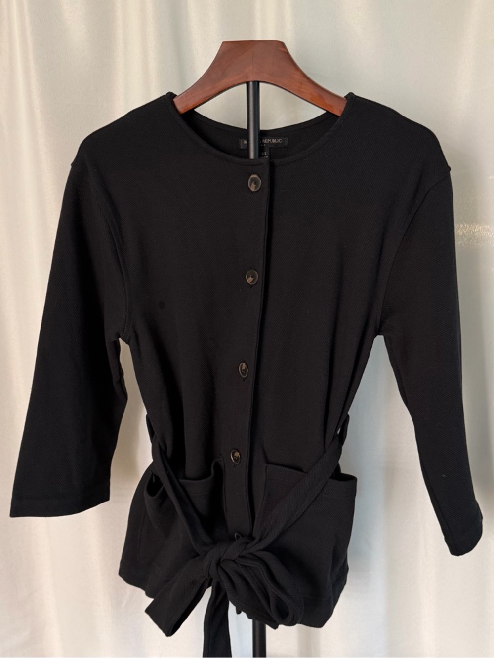 Banana Republic Black Round-Neck Button Cardigan
